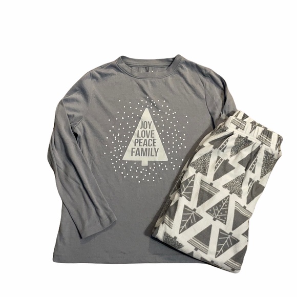 Kohl's Other - Kohl's Jammies for your Families Christmas PJ Set
